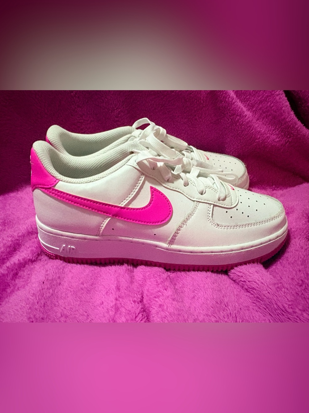 Nike Kids' Air Force 1 White Sneakers with Hot Pink Swoosh